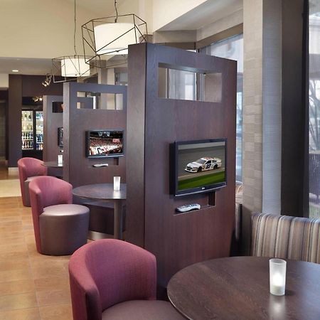 Courtyard By Marriott Raleigh Midtown Hotel Ngoại thất bức ảnh