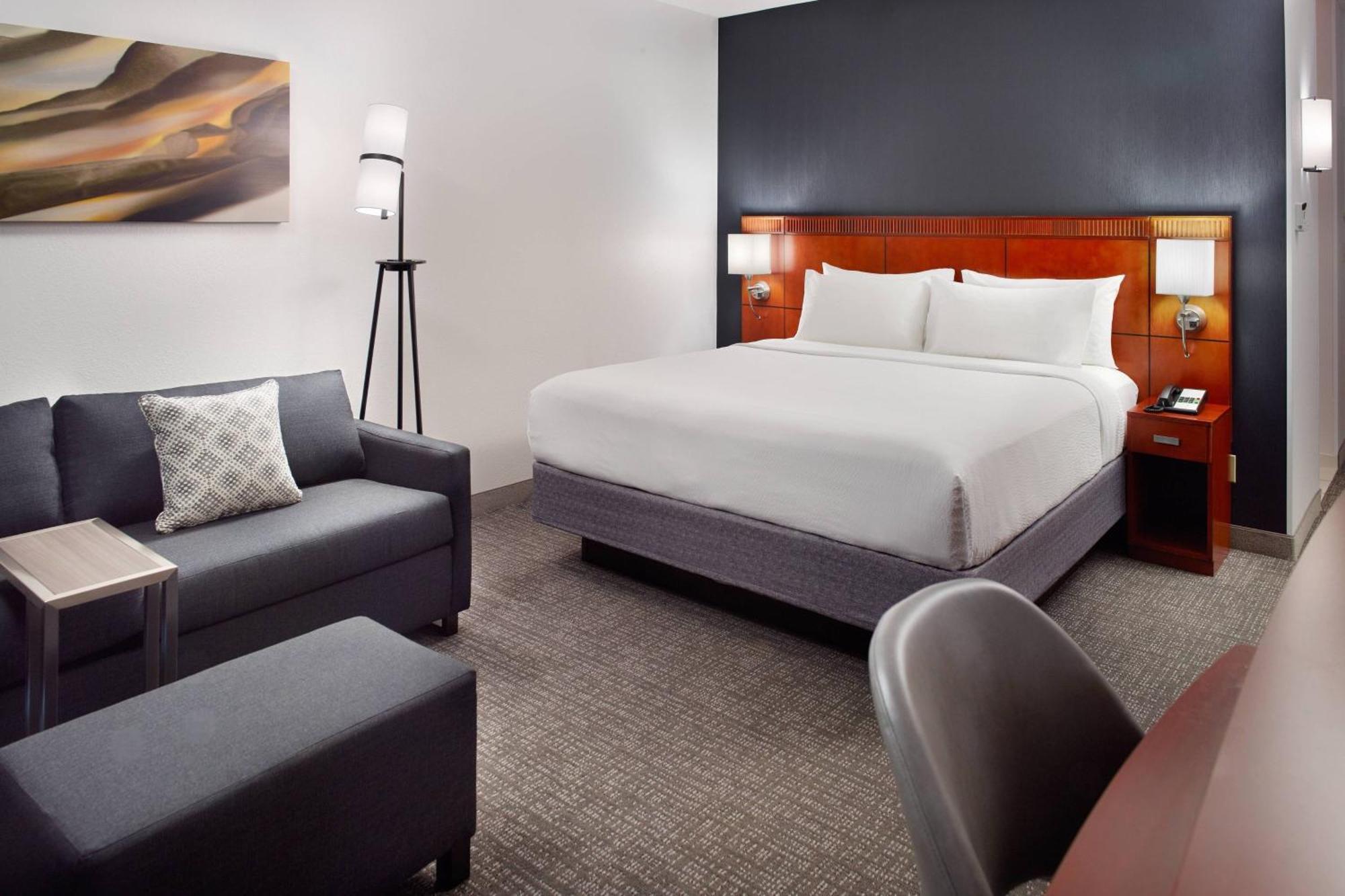 Courtyard By Marriott Raleigh Midtown Hotel Ngoại thất bức ảnh