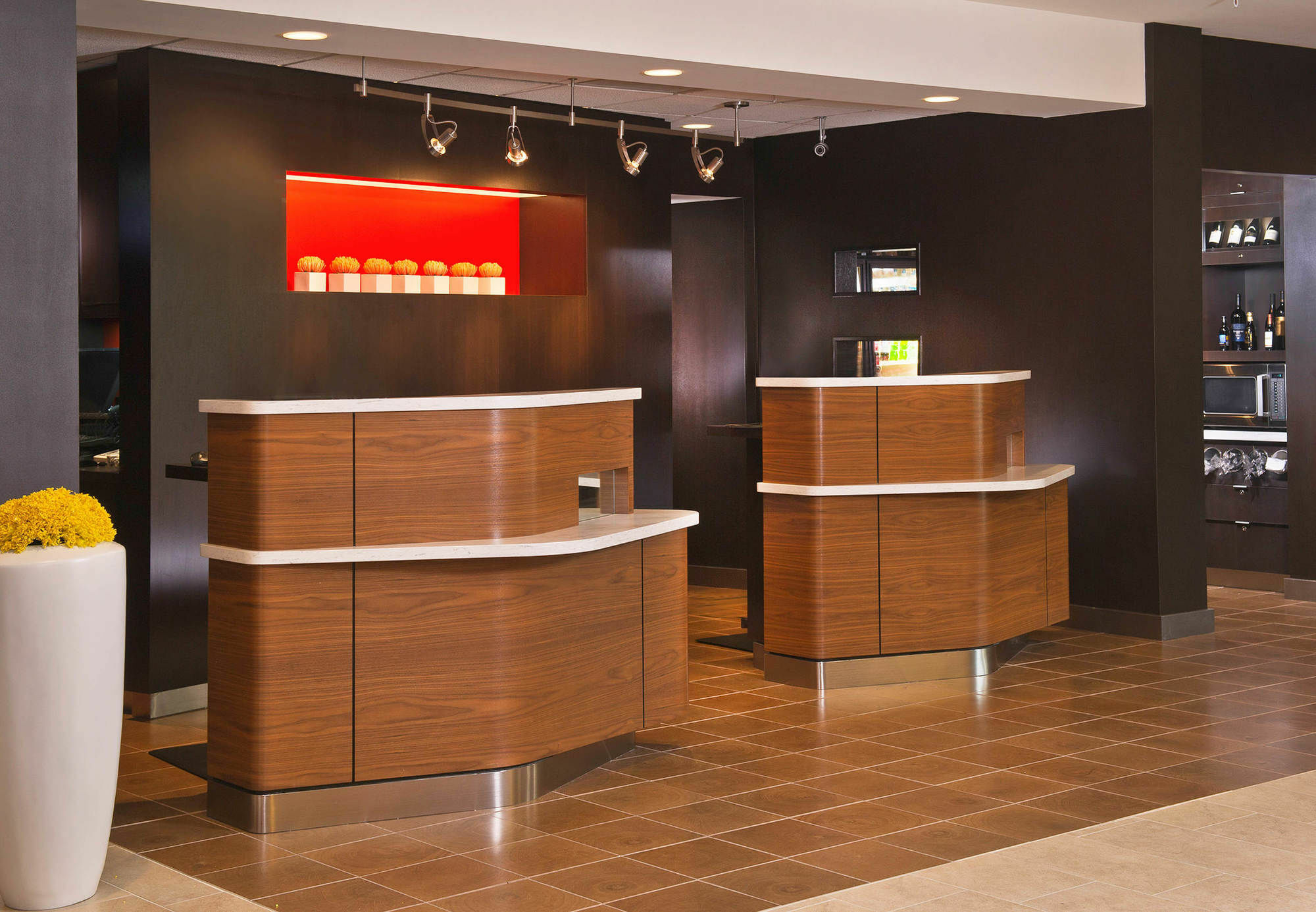 Courtyard By Marriott Raleigh Midtown Hotel Ngoại thất bức ảnh
